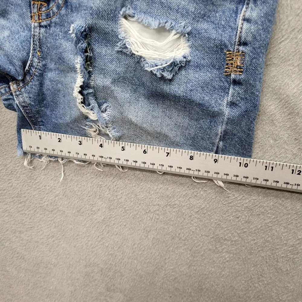 We The Free Women Shorts 24 Blue Denim‎ Cutoff Distressed Indie Sleaze